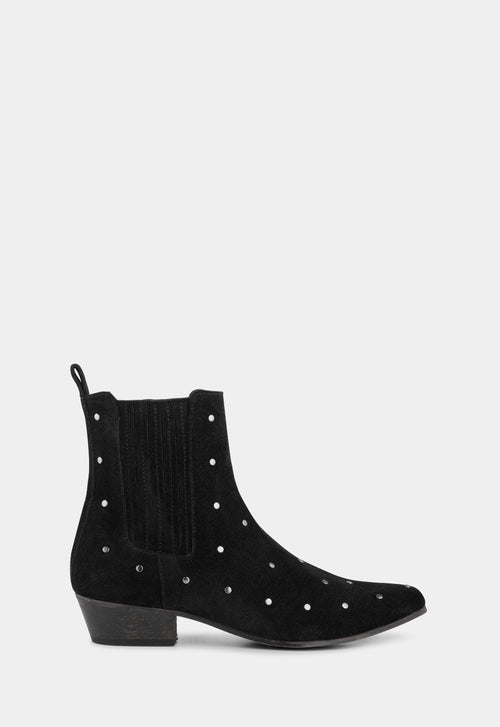 Ivylee Copenhagen Bailey Suede Ankle Boot Black w. rivets